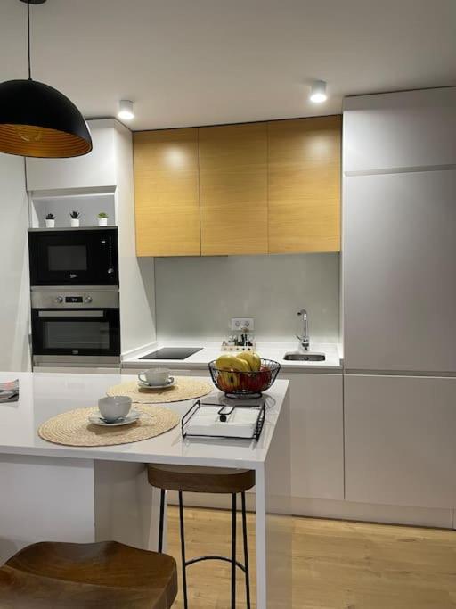 Apartamento Velarde-Maestranza Севілья Екстер'єр фото